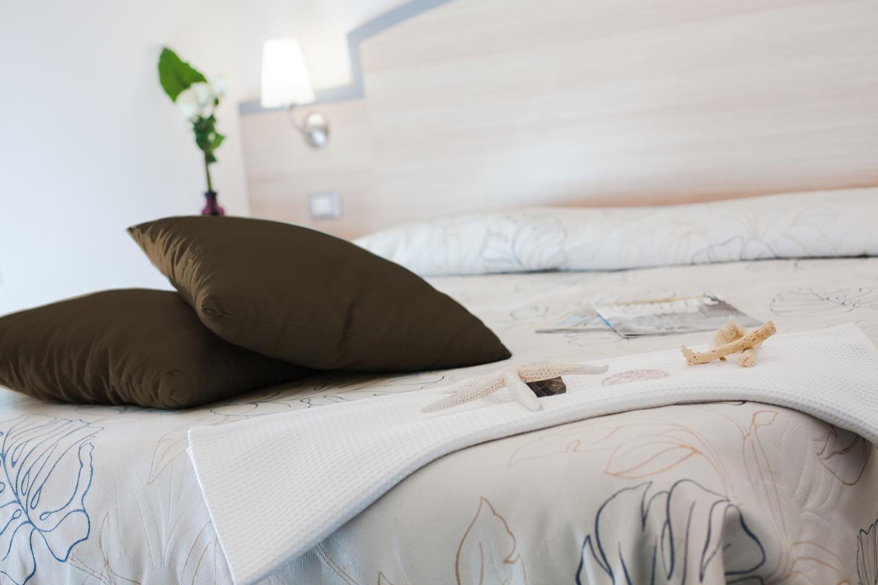 Hotel Beau Soleil Cesenatico Esterno foto