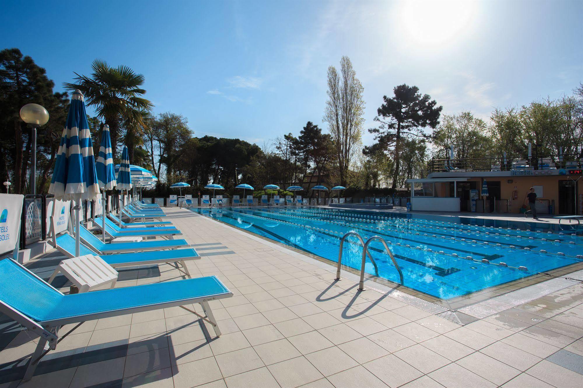 Hotel Beau Soleil Cesenatico Esterno foto
